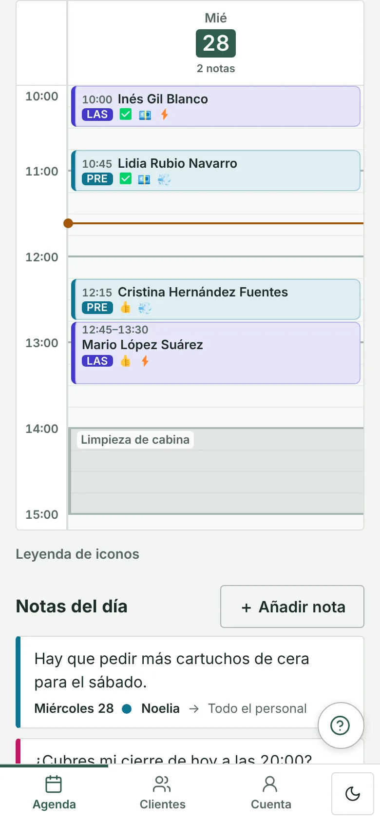 Agenda del día de un profesional en el móvil, con la línea de la hora actual
